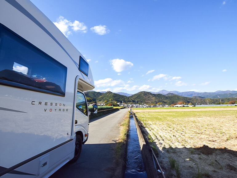 田畑・キャンピングカー
