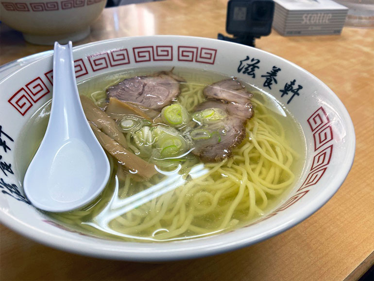 北海道 函館市 キャンピングカー 車 観光 グルメ 函館塩ラーメン滋養軒