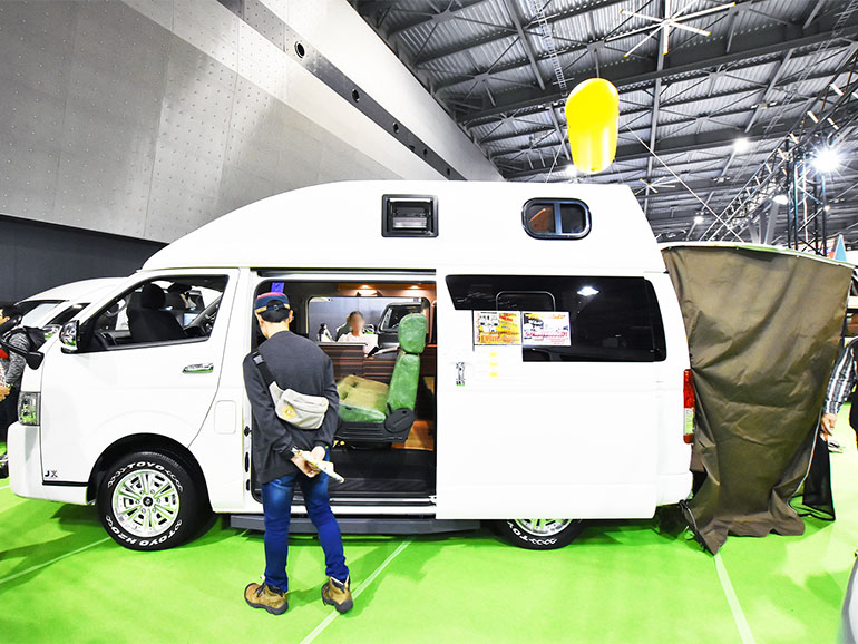 ダイレクトカーズ ボンドⅡ プレミアムハイルーフ 外装