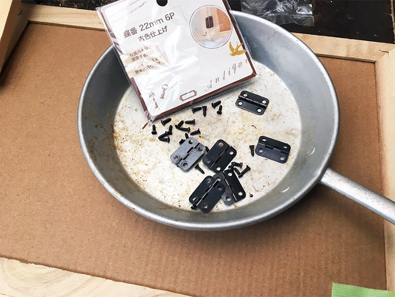 車中泊 窓 DIY