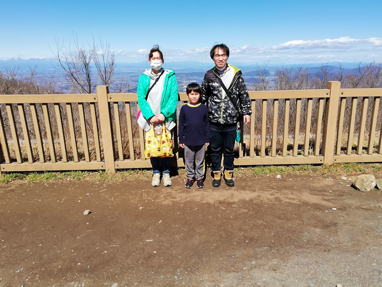 筑波山・山頂での家族写真