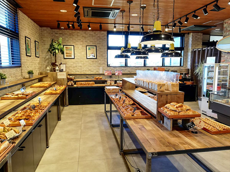 道の駅「グランテラス筑西」ベーカリーショップ・オハナの店内