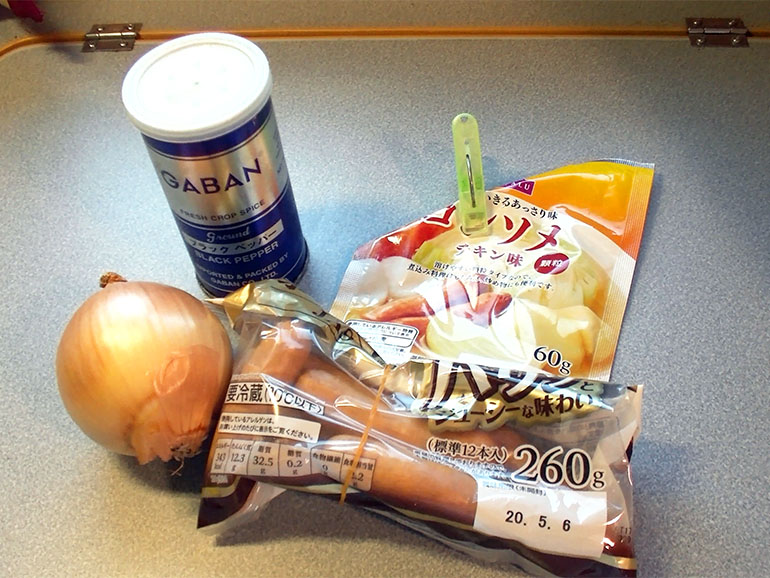 玉ねぎのポトフの材料
