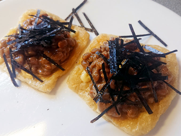 油揚げの納豆マヨ焼き